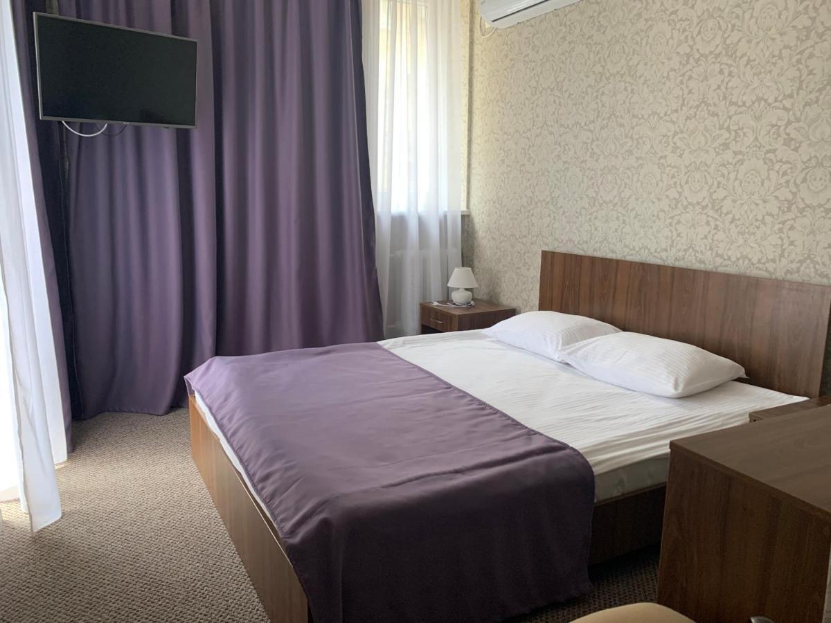 Kozatskiy Hotel Kiev Luaran gambar