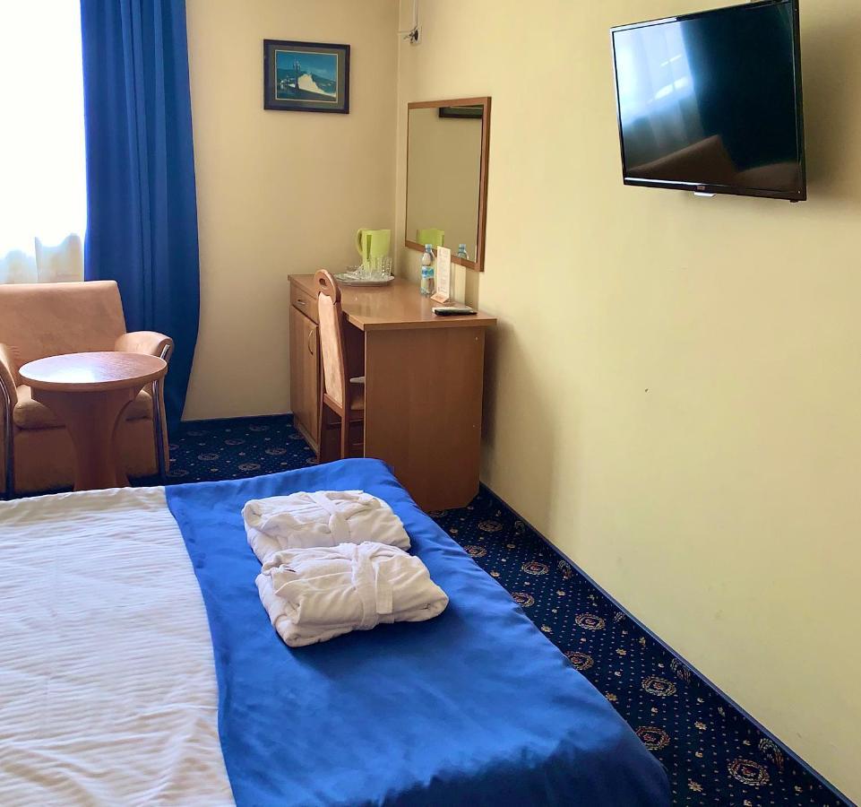 Kozatskiy Hotel Kiev Luaran gambar