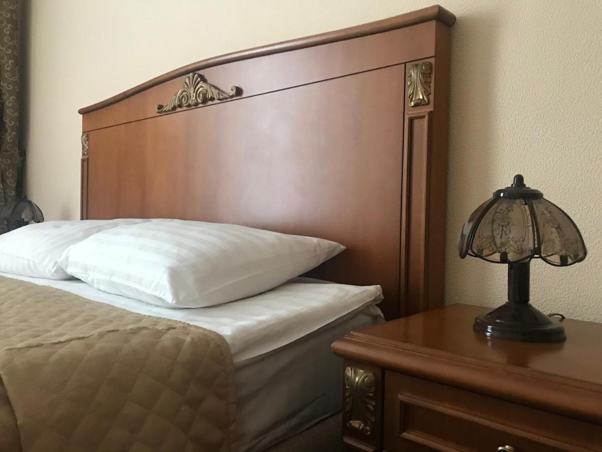 Kozatskiy Hotel Kiev Luaran gambar
