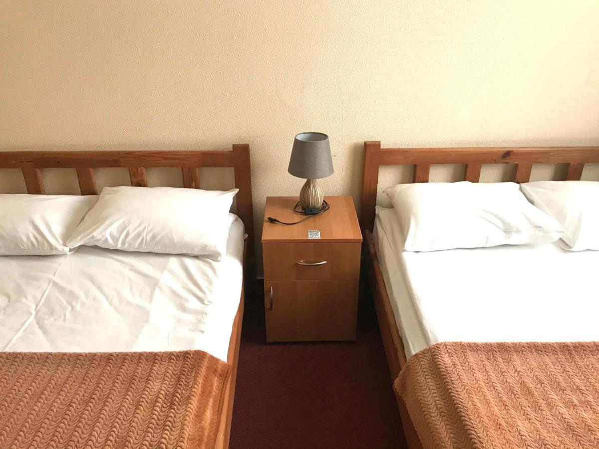 Kozatskiy Hotel Kiev Luaran gambar