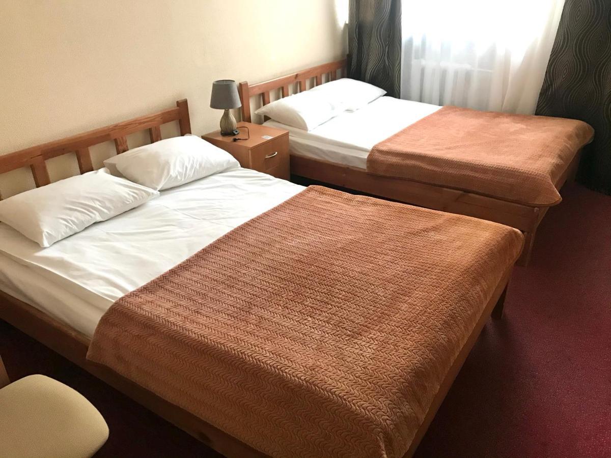 Kozatskiy Hotel Kiev Luaran gambar