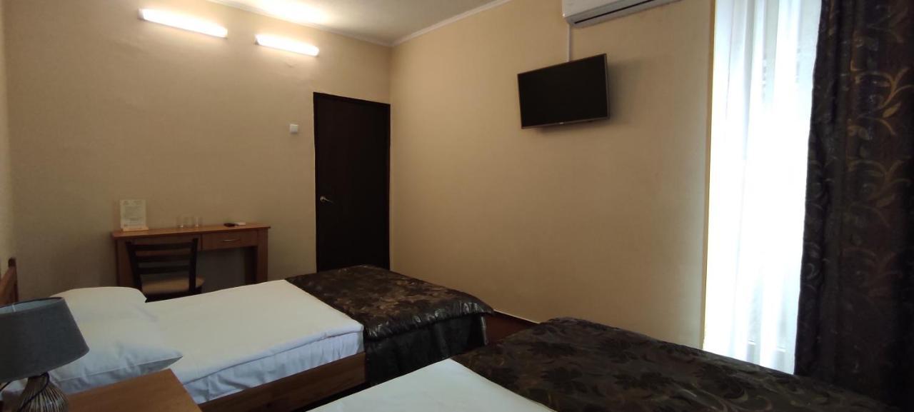 Kozatskiy Hotel Kiev Luaran gambar