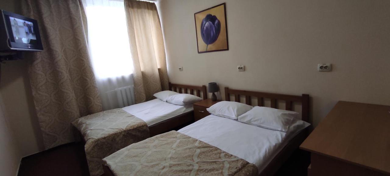 Kozatskiy Hotel Kiev Luaran gambar