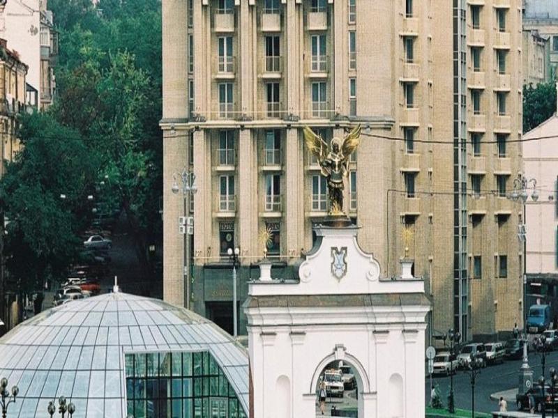 Kozatskiy Hotel Kiev Luaran gambar
