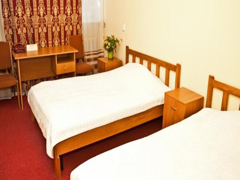 Kozatskiy Hotel Kiev Luaran gambar