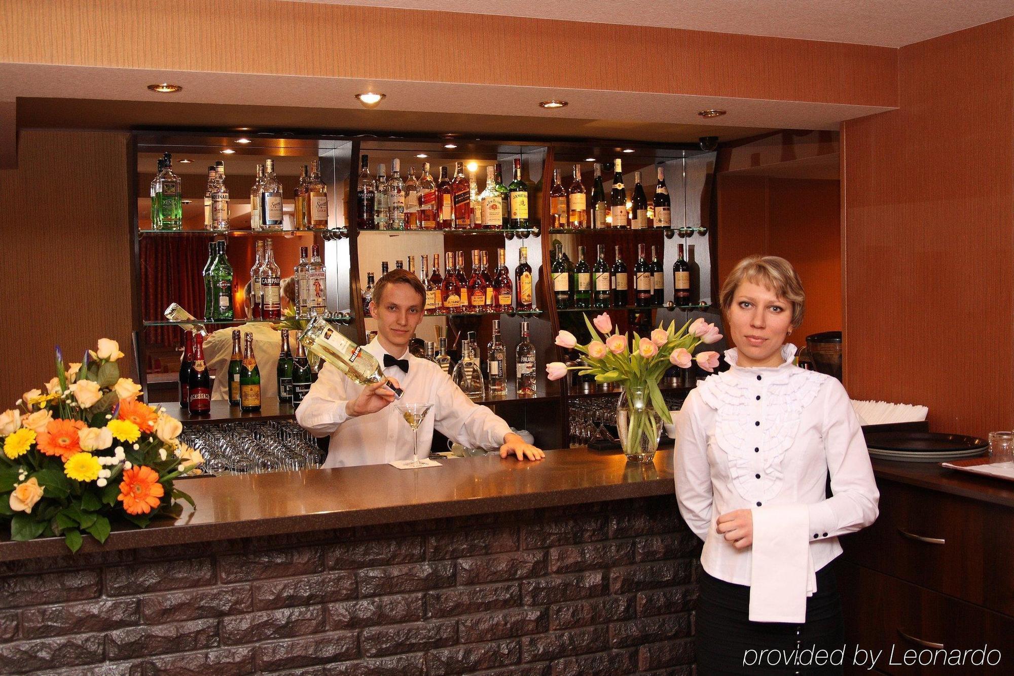 Kozatskiy Hotel Kiev Restoran gambar