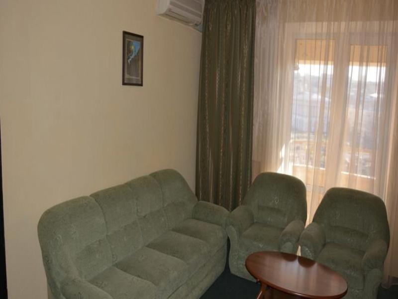 Kozatskiy Hotel Kiev Luaran gambar