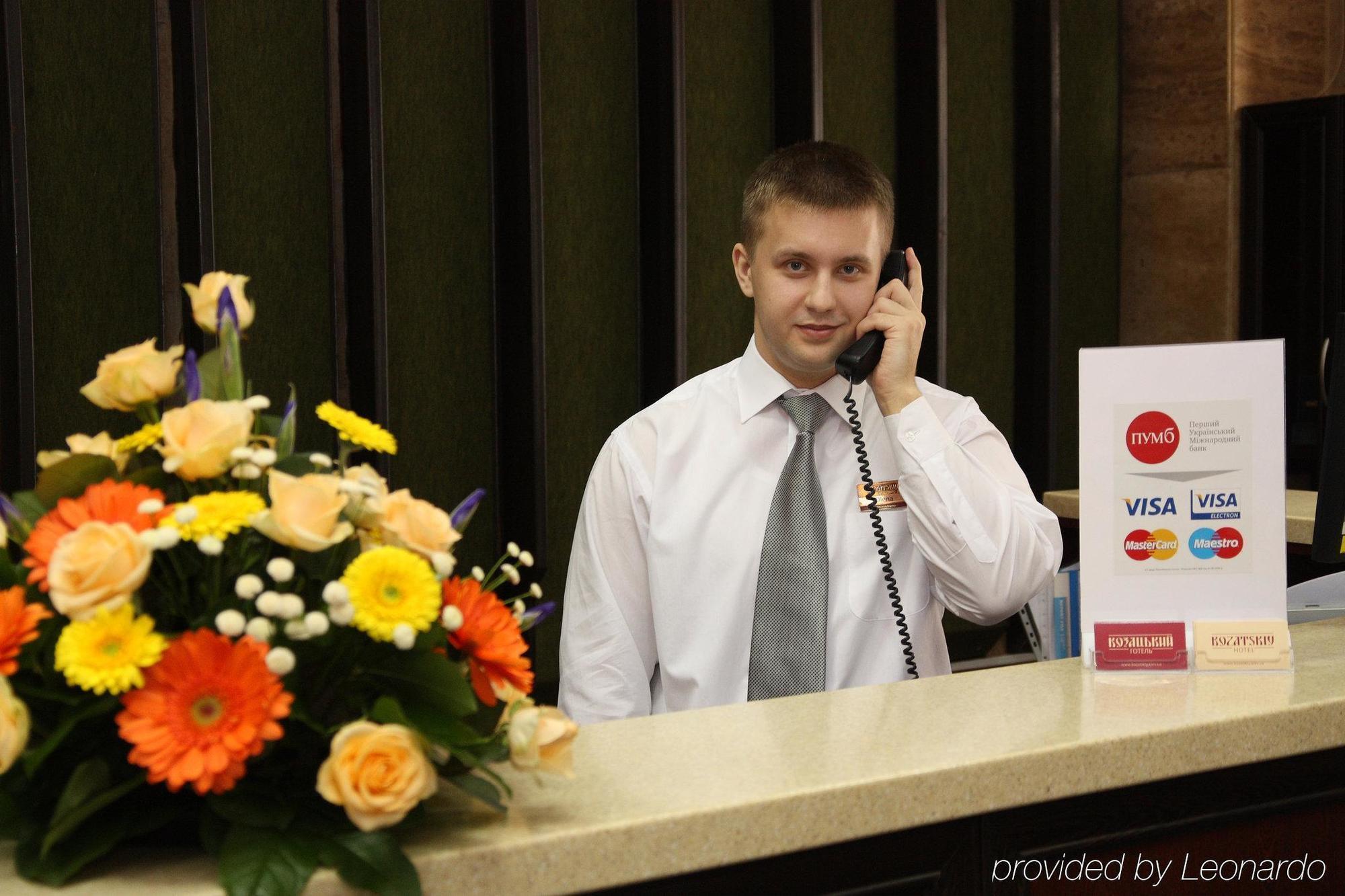 Kozatskiy Hotel Kiev Dalaman gambar