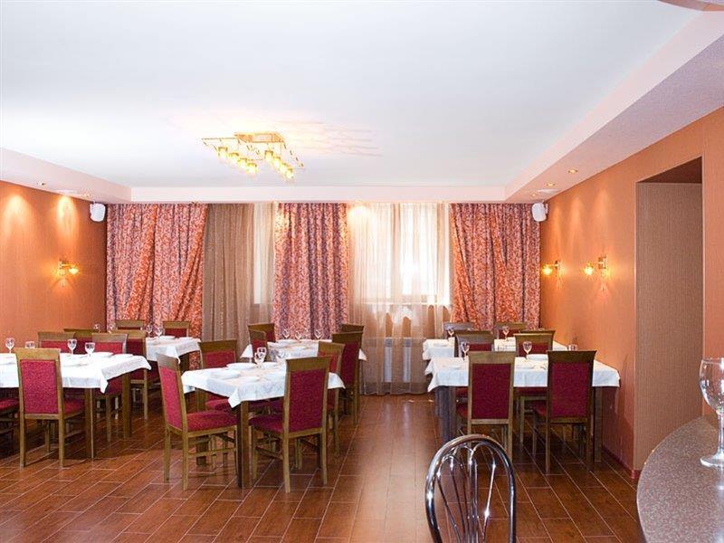 Kozatskiy Hotel Kiev Restoran gambar